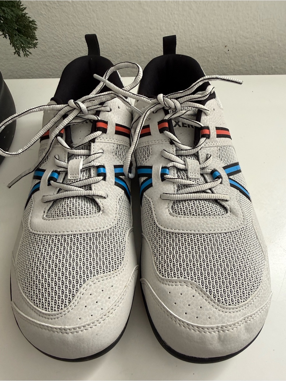 Xero shoes pro men size 10.5  Athletic in Light Gray with Blue - Picture 3 of 9